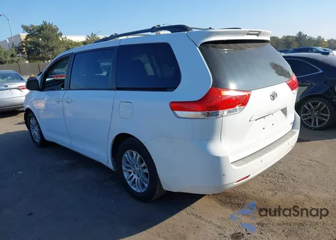 2011 Toyota Sienna Xle V6 из США, поврежденный, VIN 5TDYK3DC7BS010236